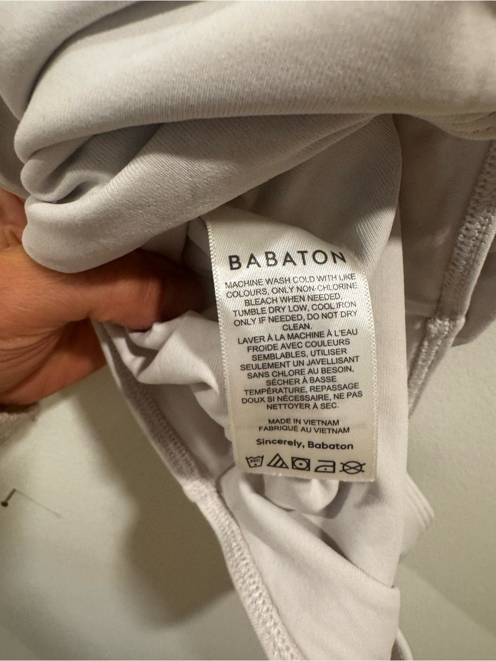 Babaton Sleeveless V-Neck Bodysuit in Cream XS - Picture 4 of 5